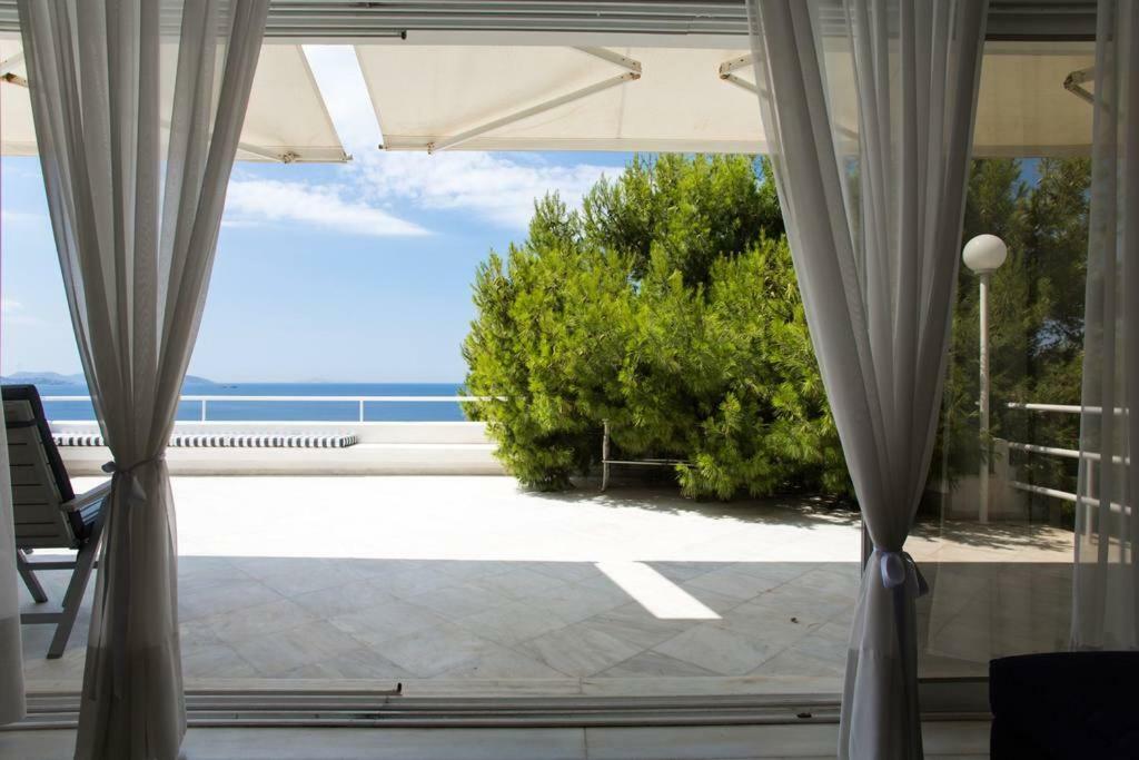 Beautiful, Private Villa By The Sea Agia Marina  Exteriör bild